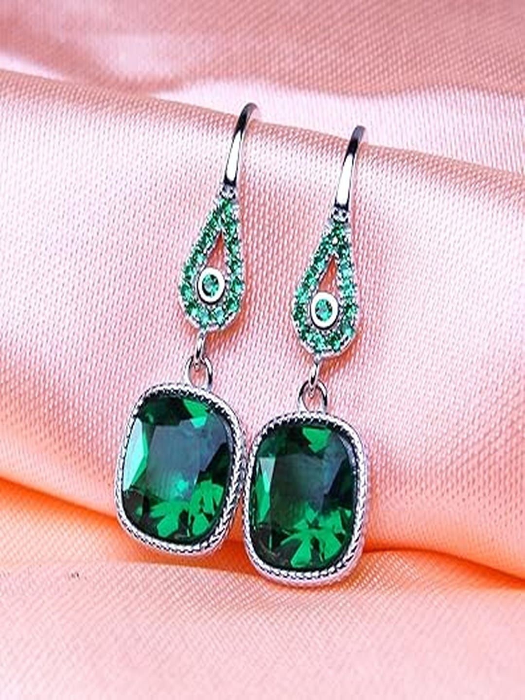 

DEVASHREE Oval Drop Earrings, Green