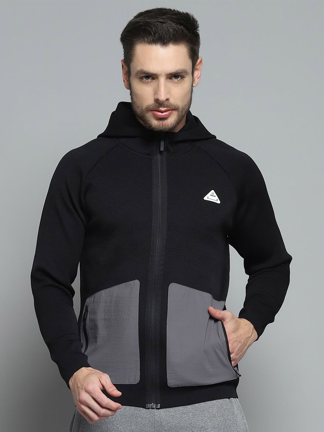 

rock.it Men Colourblocked Hooded Pullover, Black