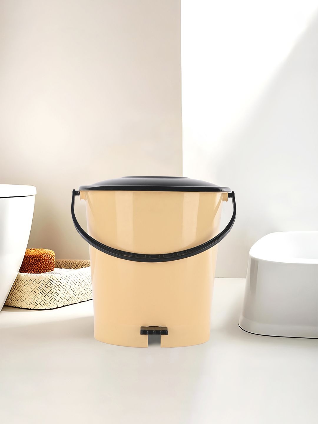 

Kuber Industries Cream Colored & Black Pedal Dustbin - 7Ltrs