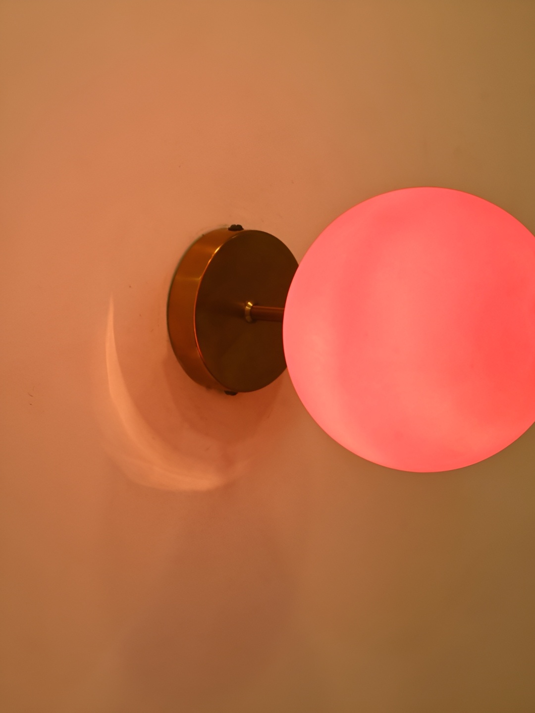 

Afast Pink Metal Rectangle Shaped Wall Lamp