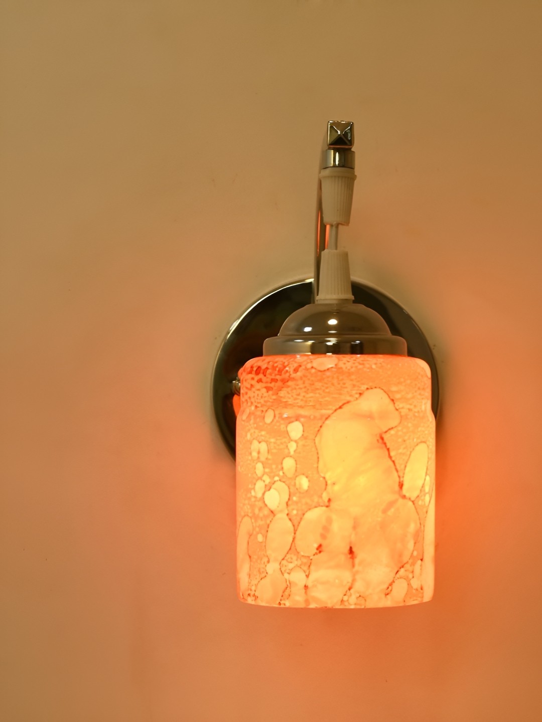 

Afast Orange Metal Rectangle Shaped Wall Lamp