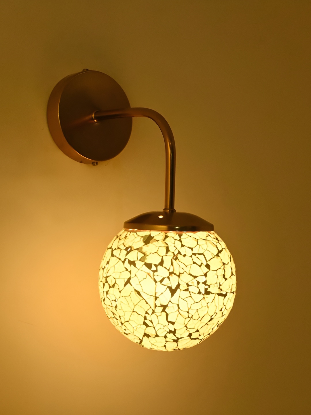 

Afast Green Metal Rectangle Shaped Wall Lamp