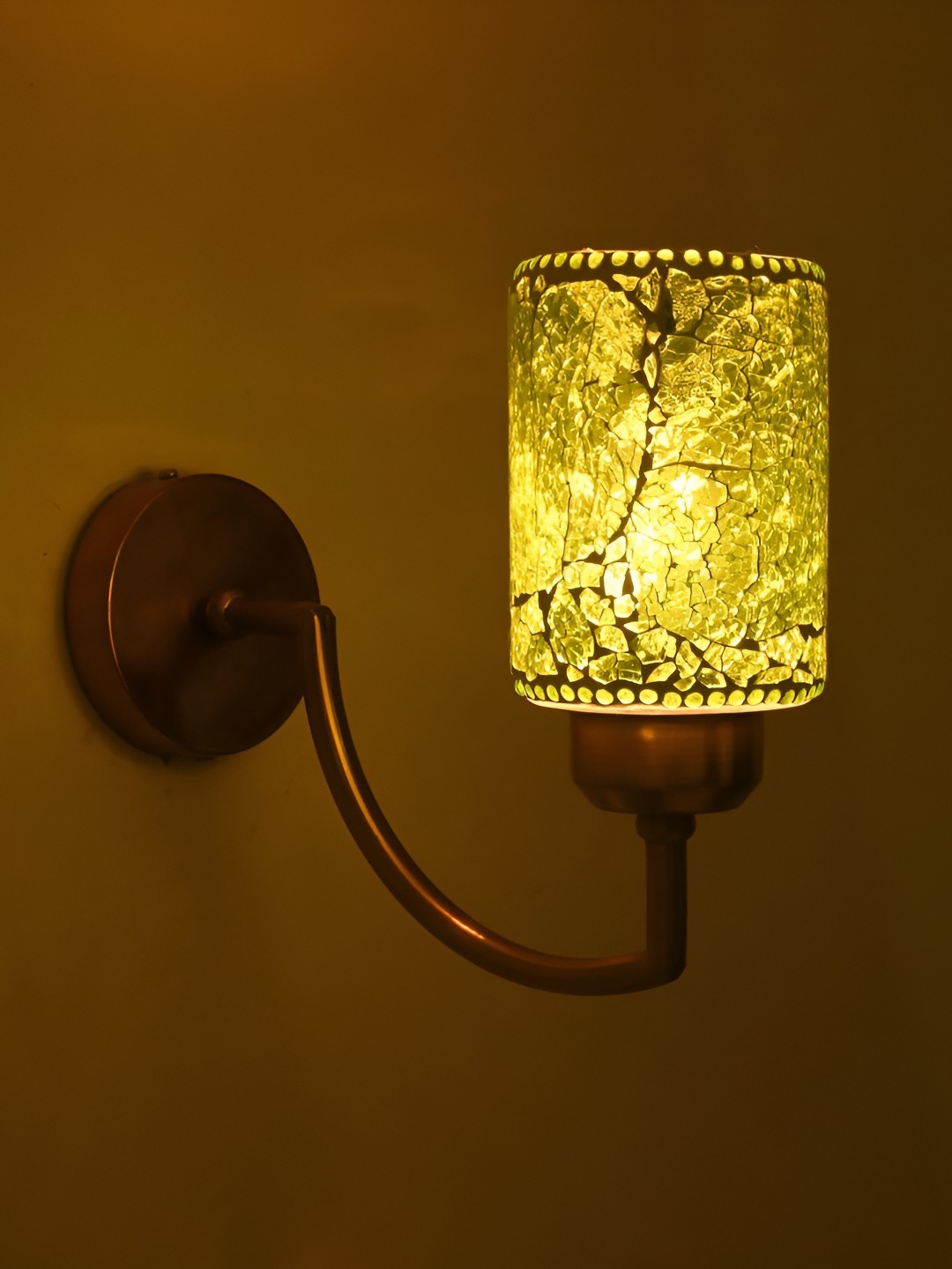 

Afast Green Metal Rectangle Shaped Wall Lamp