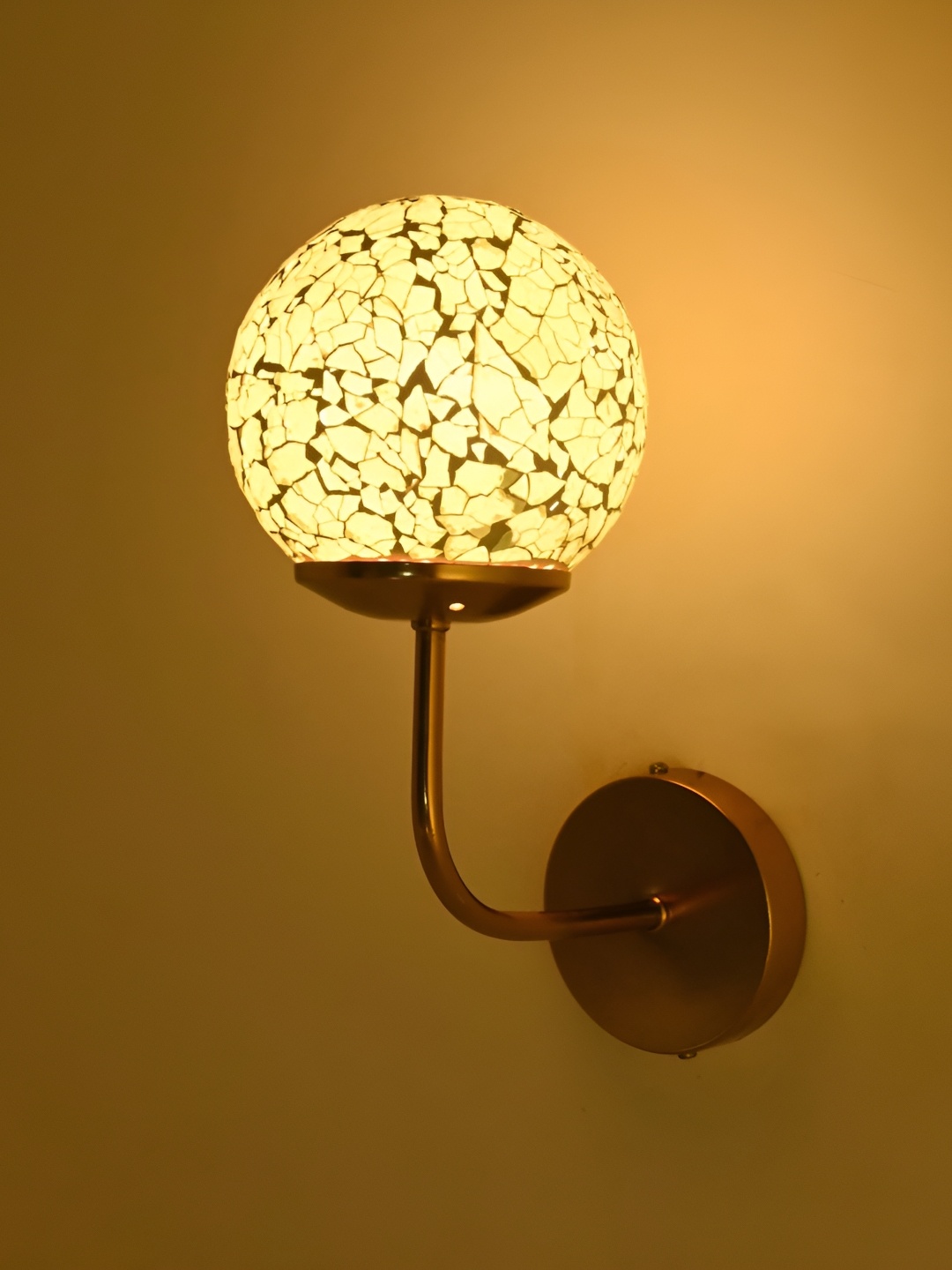 

Afast Green Metal Rectangle Shaped Wall Lamp