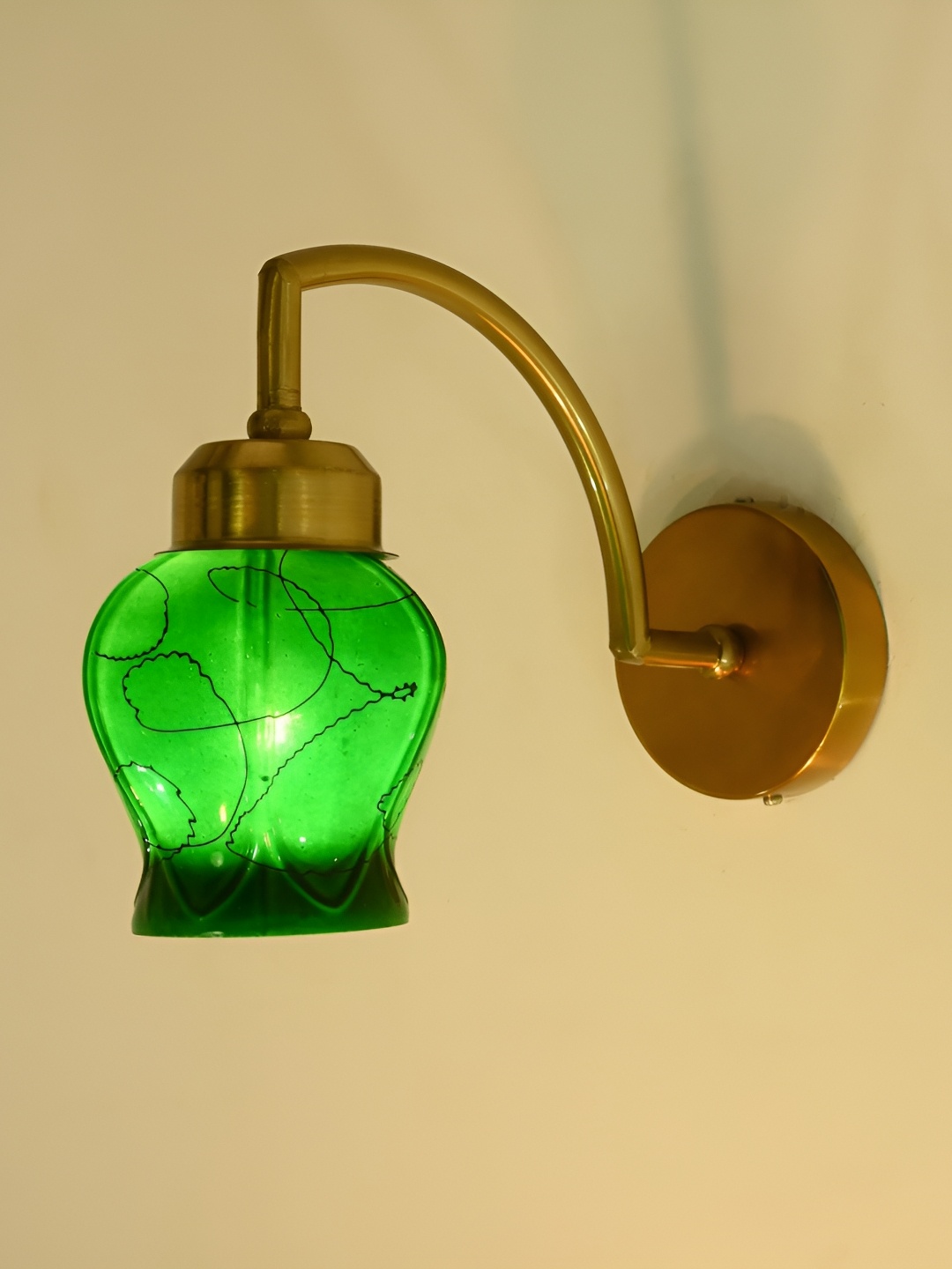 

Afast Green & Black Metal Rectangle Shaped Wall Lamp
