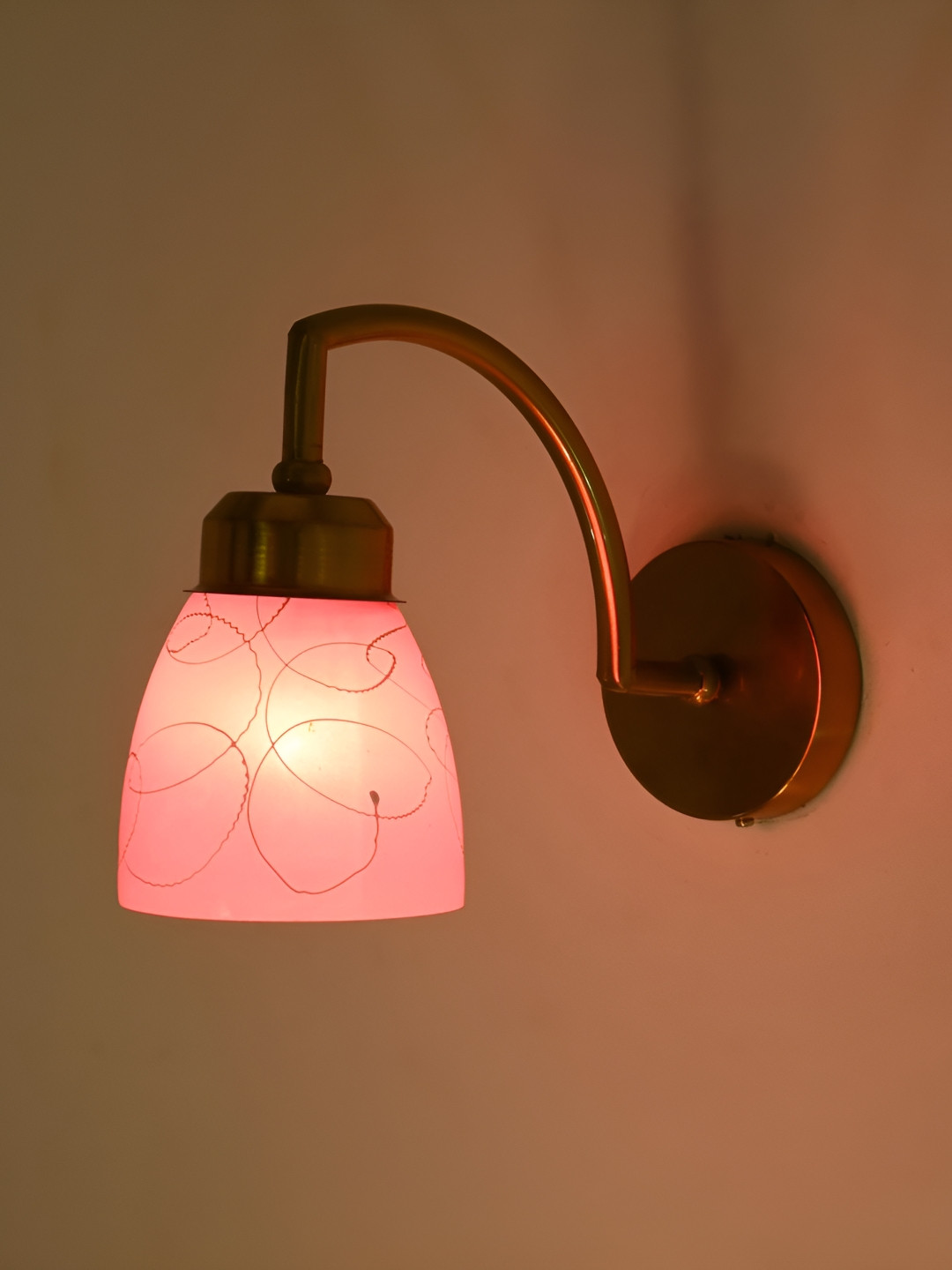 

Afast Pink & White Metal Rectangle Shaped Wall Lamp