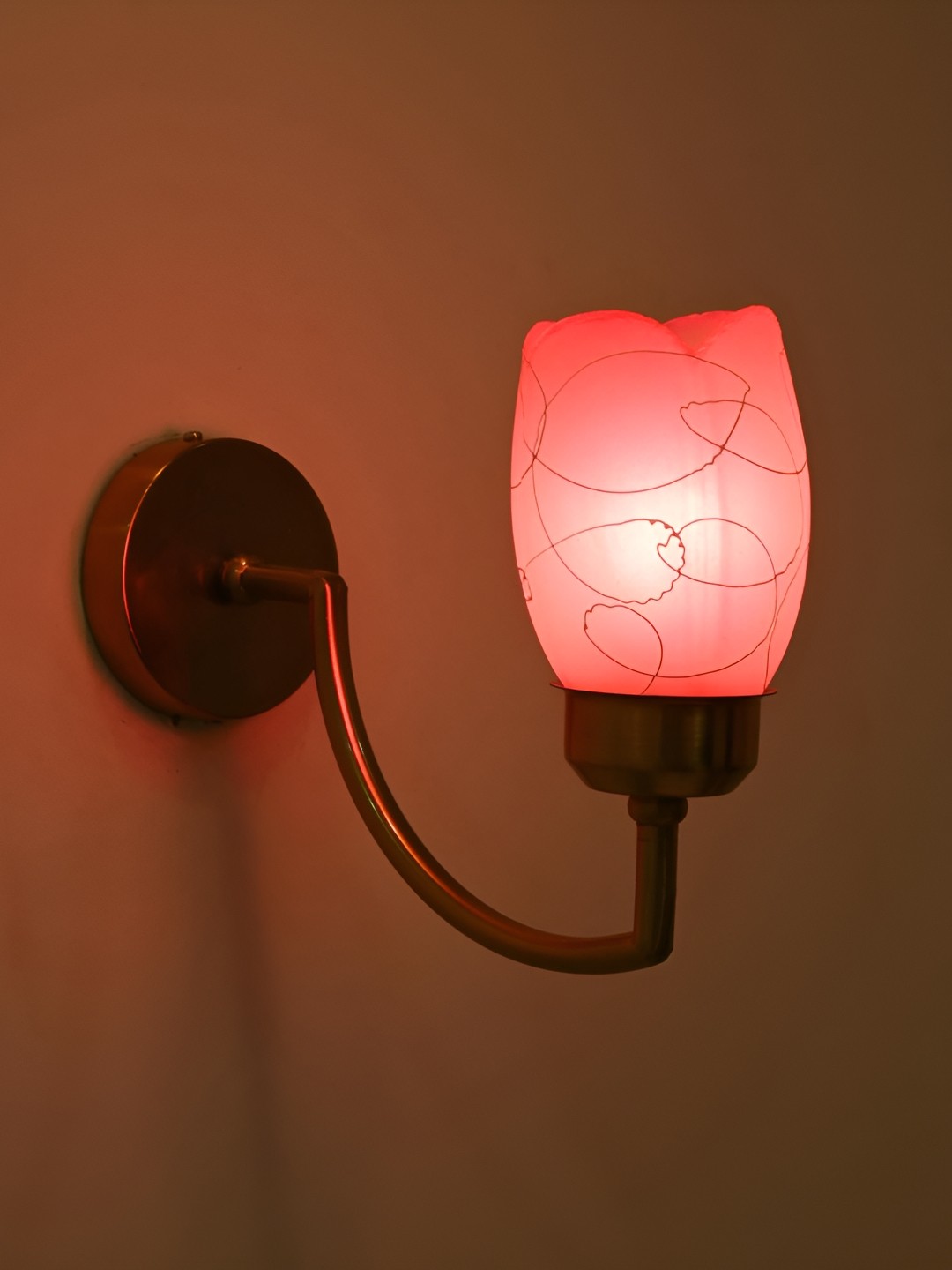 

Afast Pink & White Metal Rectangle Shaped Wall Lamp