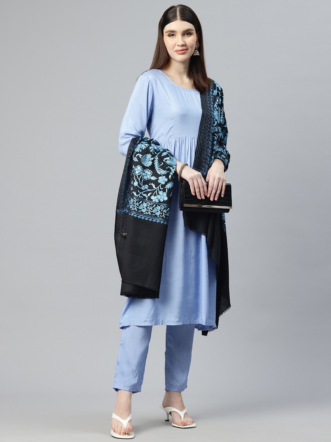 

SWI Stylish Women Floral Embroidered Shawl, Black