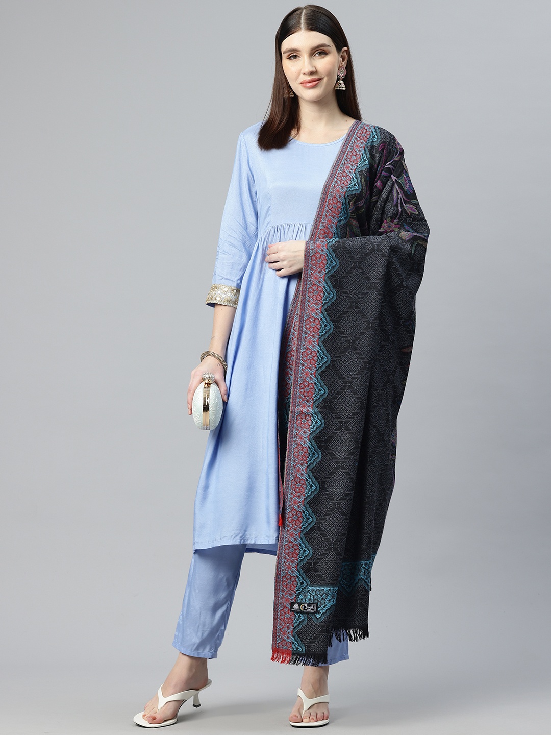 

SWI Stylish Women Floral Woven Design Pure Wool Shawl, Black