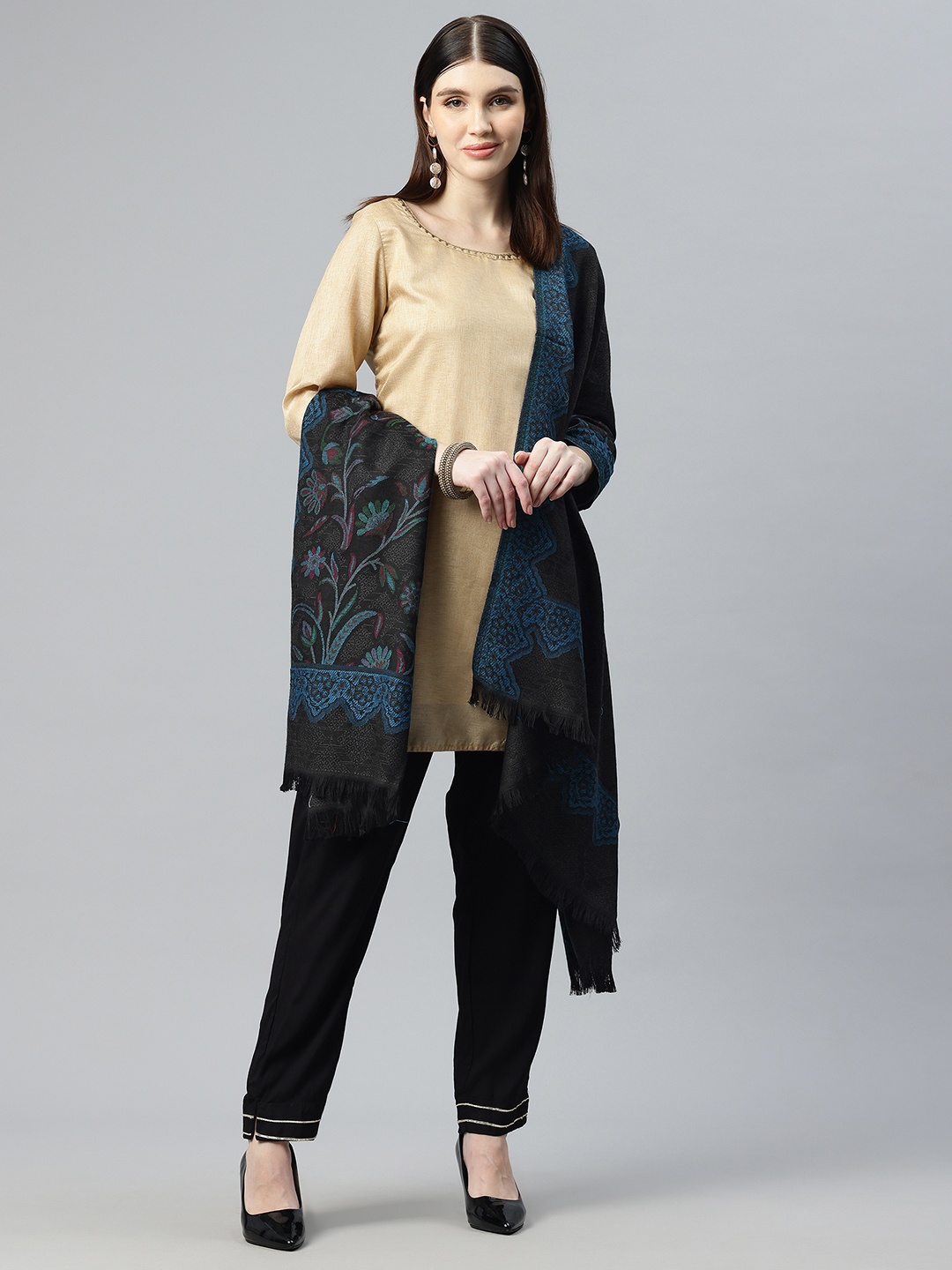 

SWI Stylish Kani Floral Woven Design Pure Wool Shawl, Black