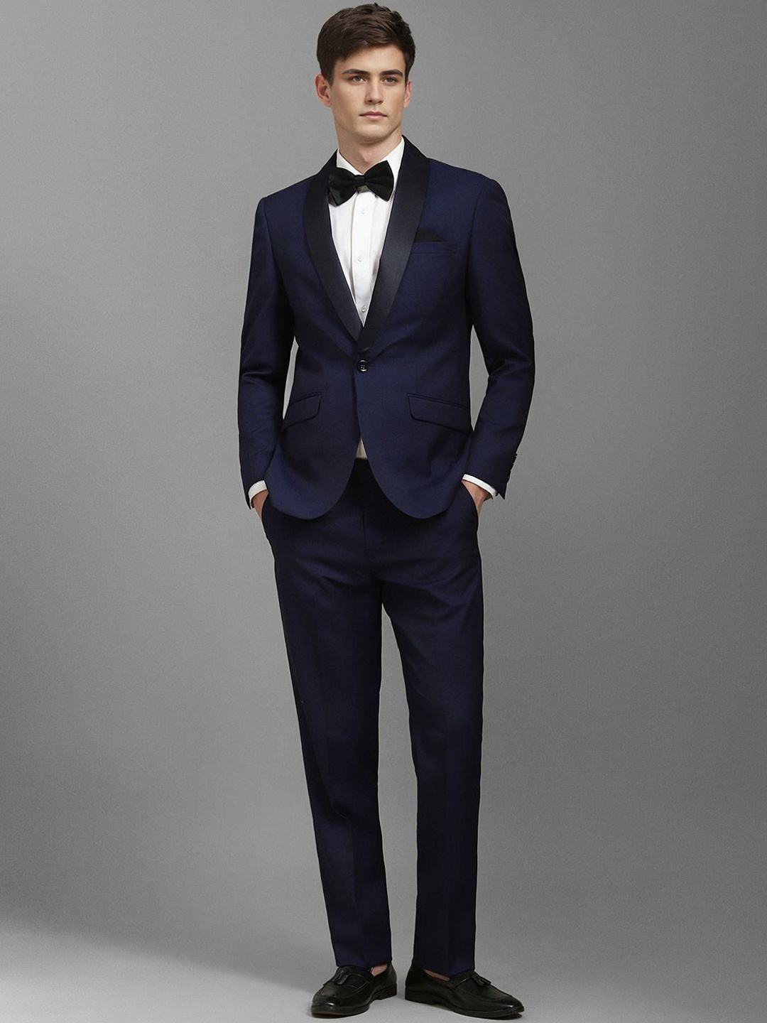 

Louis Philippe Men Slim-Fit Single-Breasted Two-Piece Suit, Navy blue