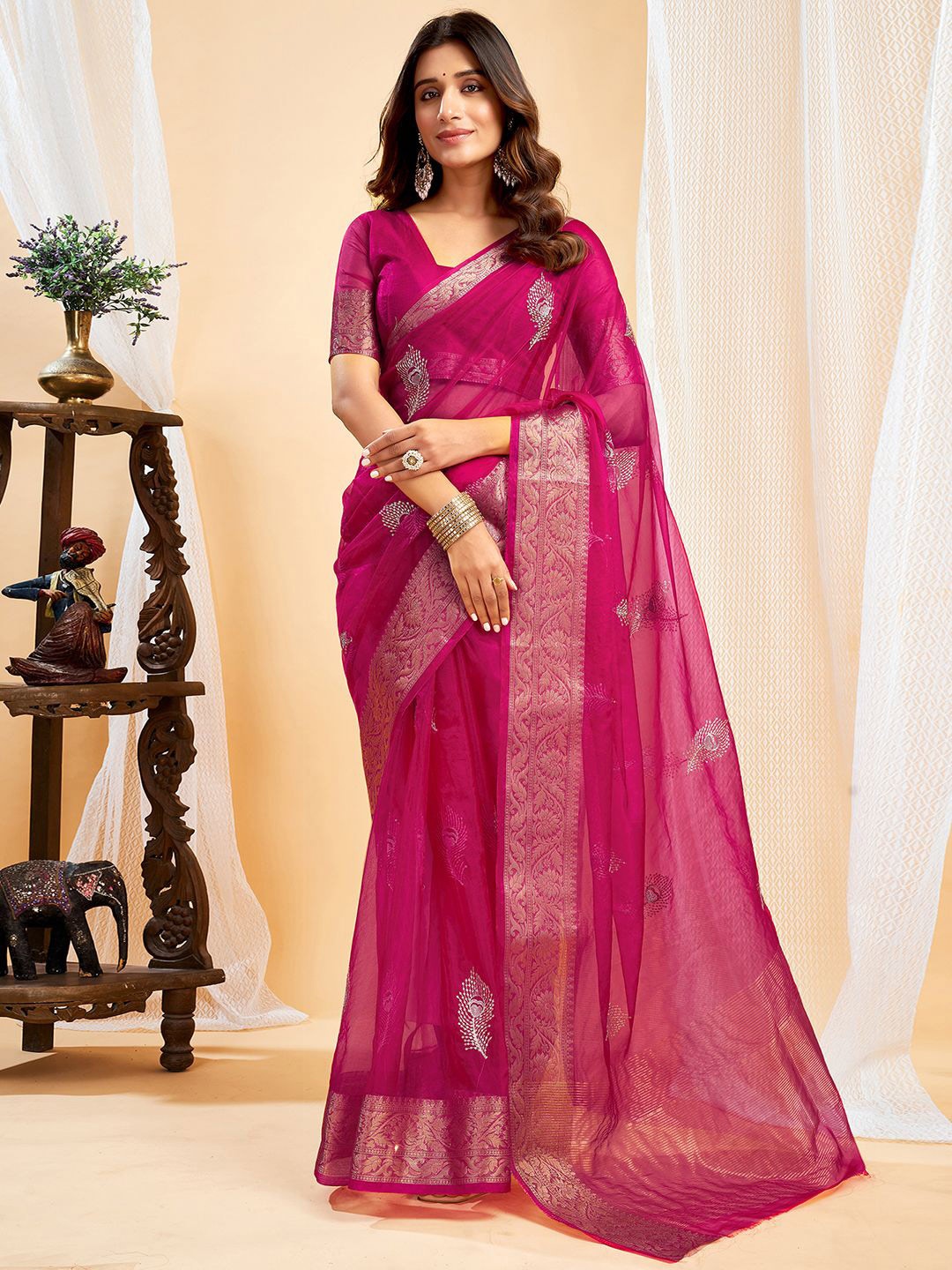 

Mitera Organza Woven Saree, Pink