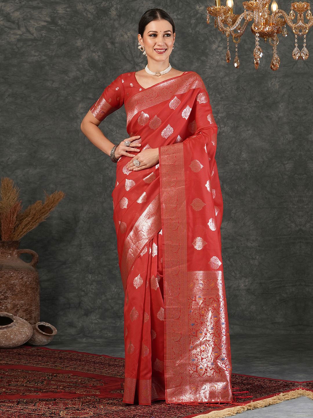 

Mitera Ethnic Motifs Banarasi Saree, Red