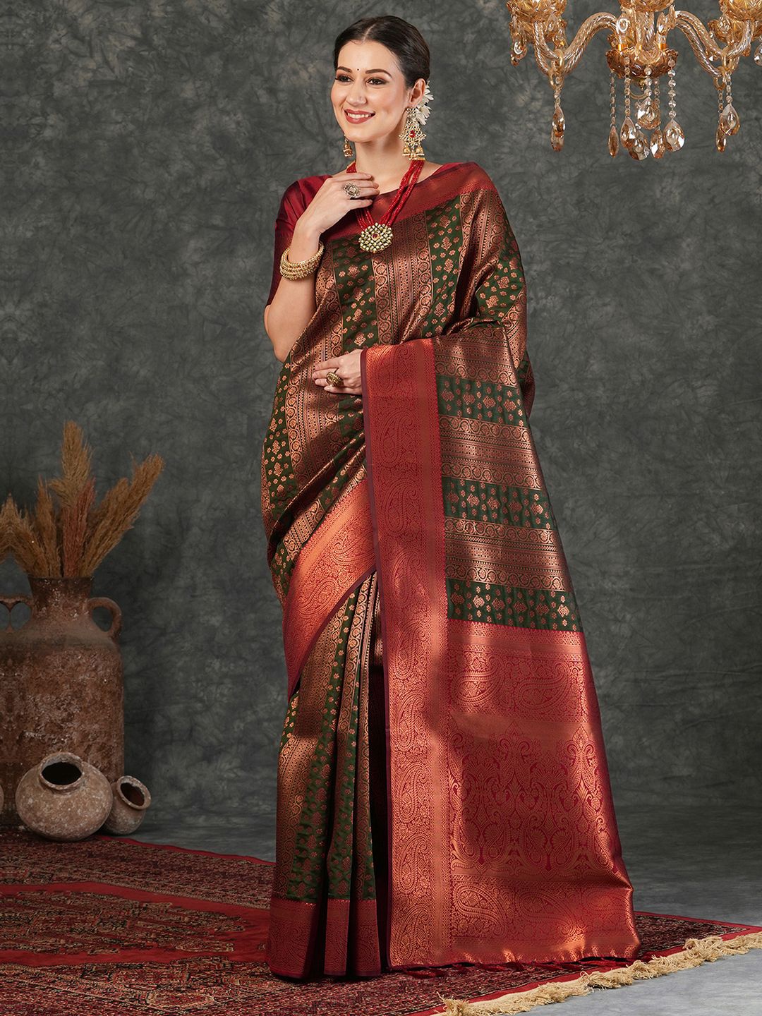 

Mitera Woven Design Jacquard Saree, Green