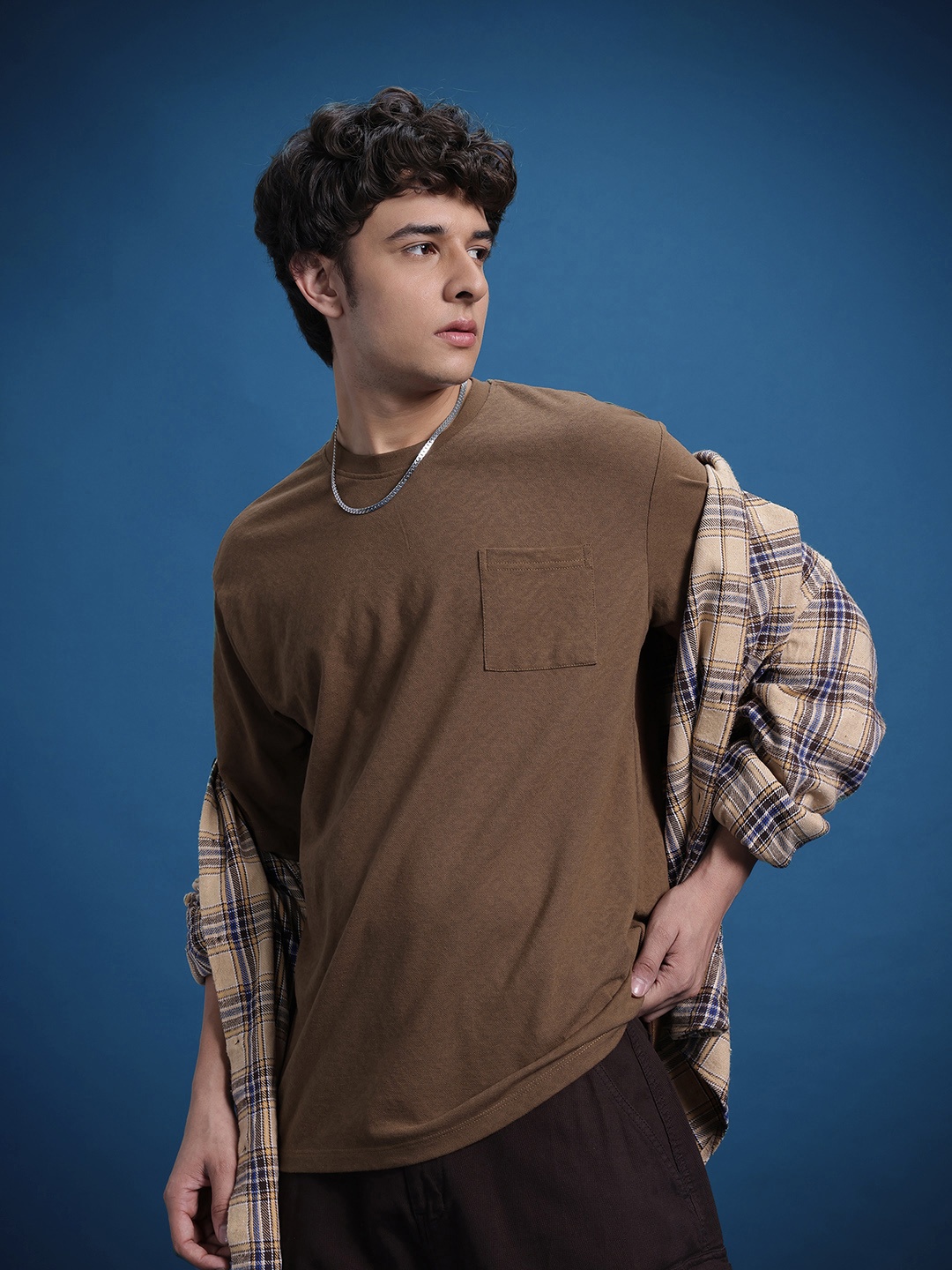 

The Roadster Life Co. Men Relaxed Fit T-shirt, Brown