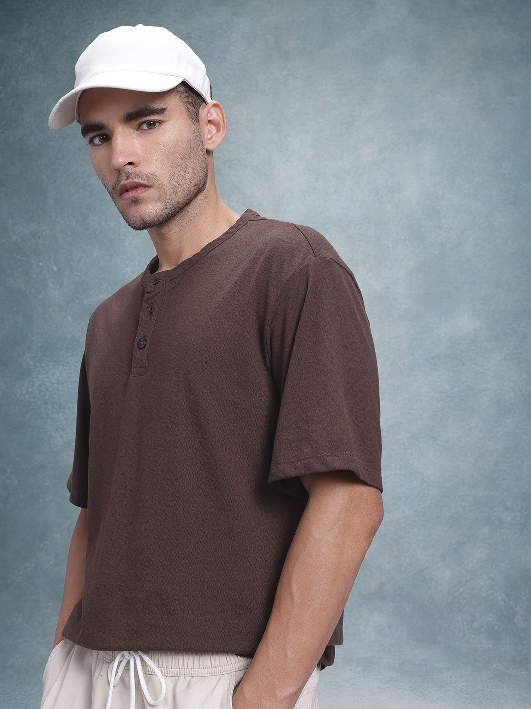 

The Roadster Life Co. Henley Neck Drop-Shoulder Sleeves Relaxed Fit T-shirt, Brown