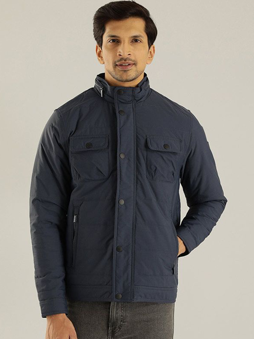 

Indian Terrain Men Double Collar Solid Casual Insulator Padded Jacket, Teal
