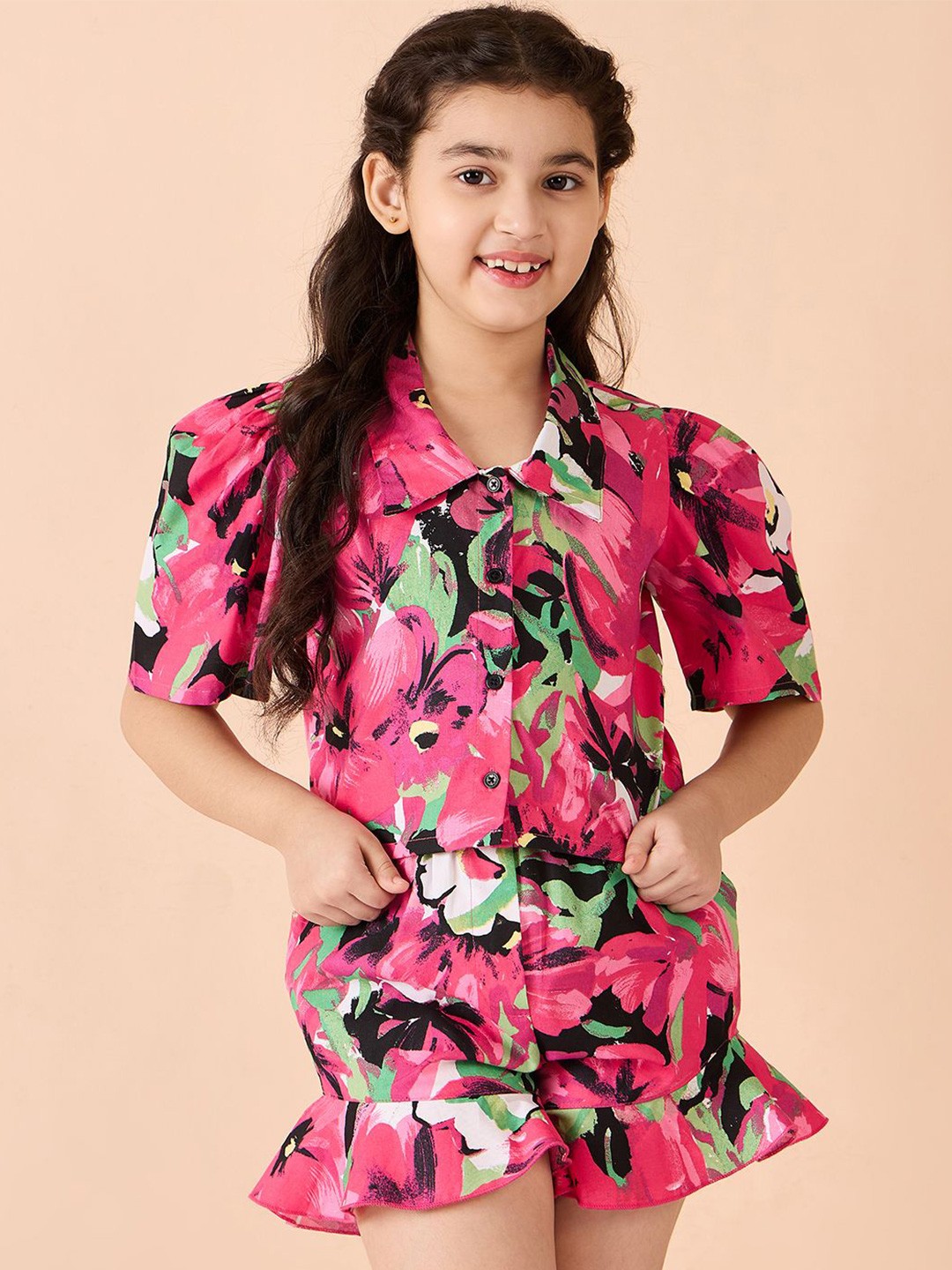 

Stylo Bug Girls Printed Top with Shorts, Pink