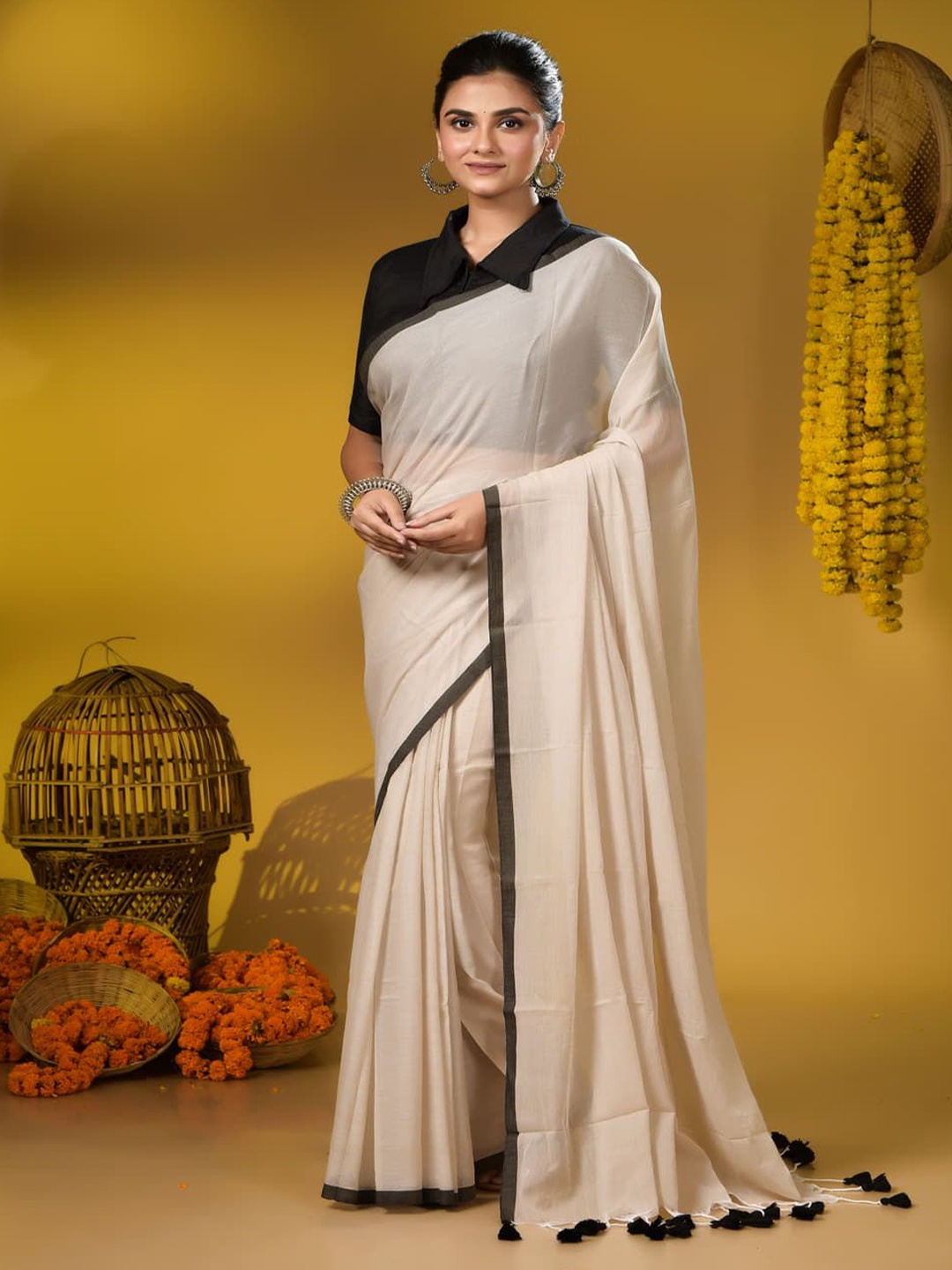 

T.J. SAREES Women Soft Mull Cotton Saree, Off white