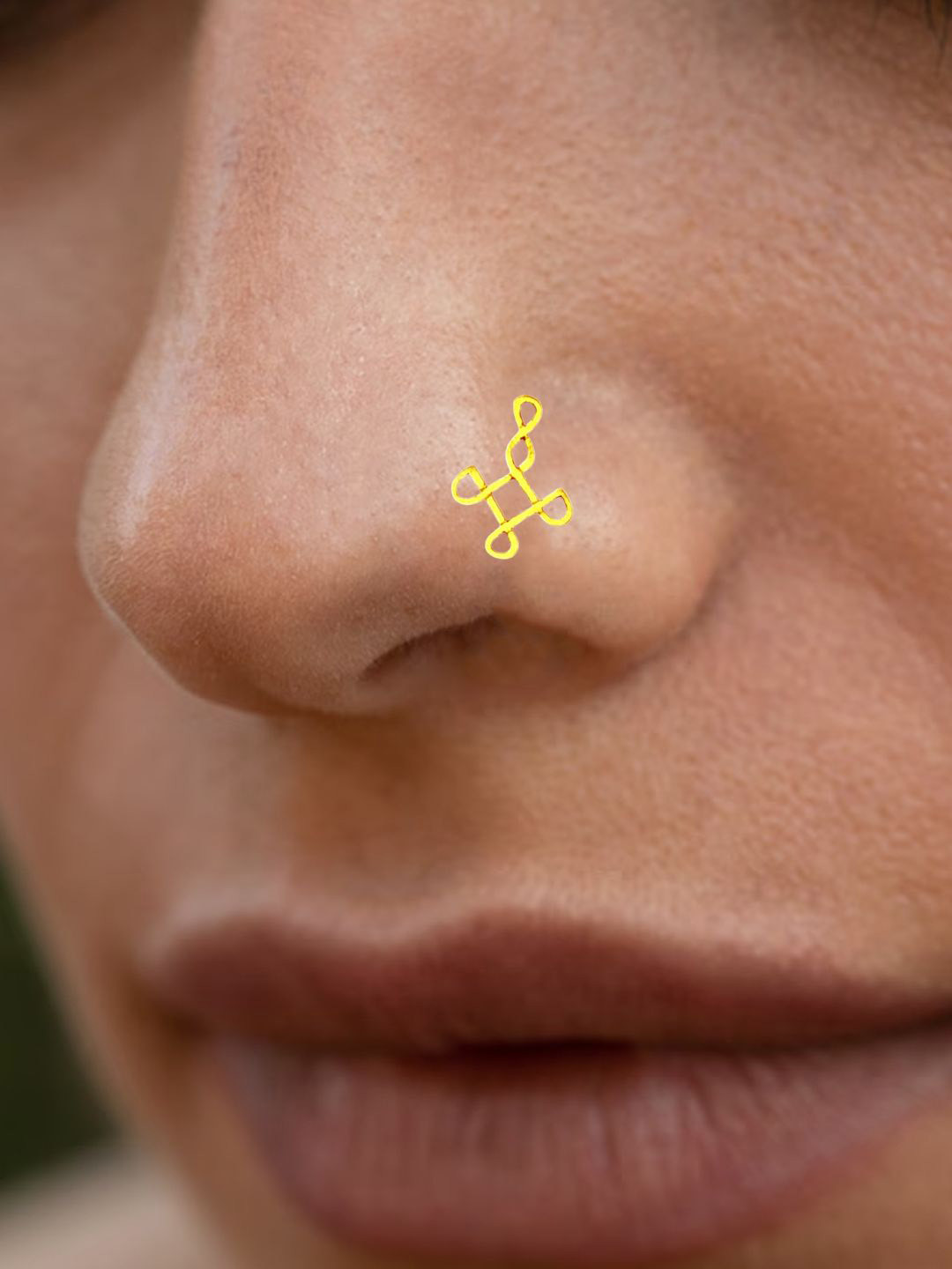 

Sangria Stud Nosepin, Gold