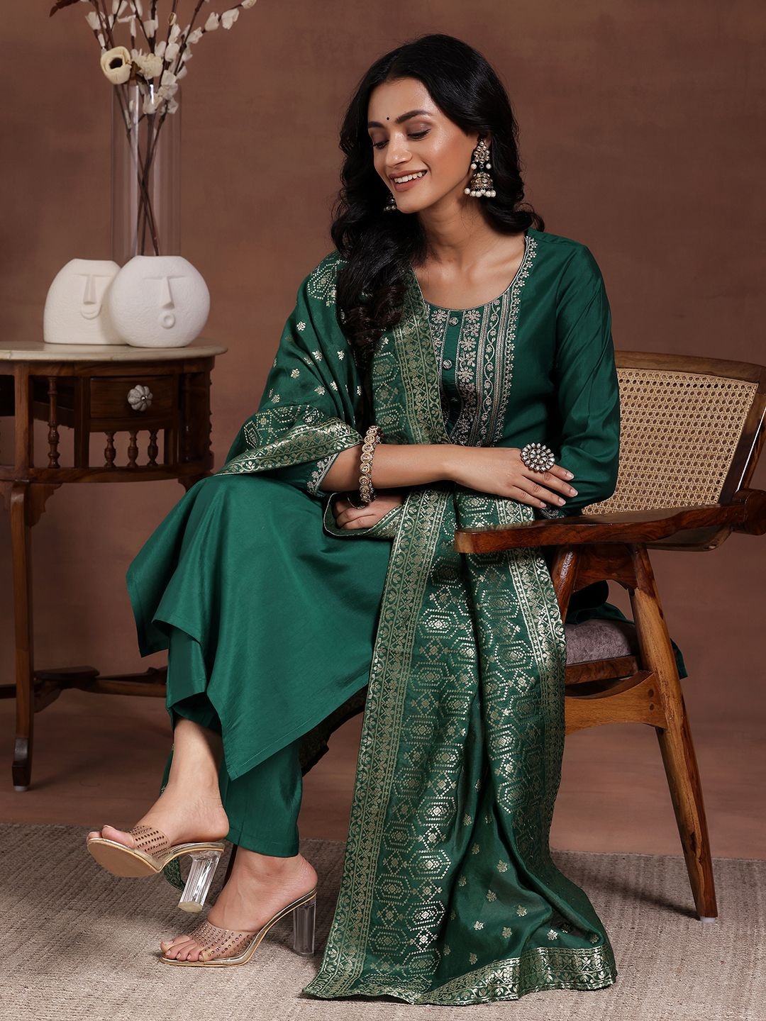 

Libas Women Ethnic Motifs Yoke Design Regular Kurta with Trousers & With Dupatta, Green