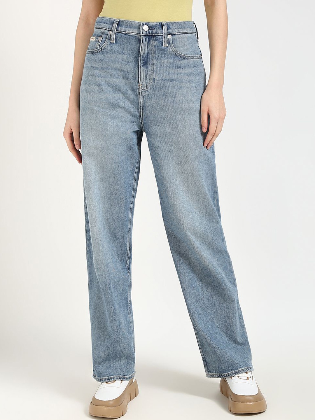 

Calvin Klein Jeans Women Relaxed Fit Jeans, Blue