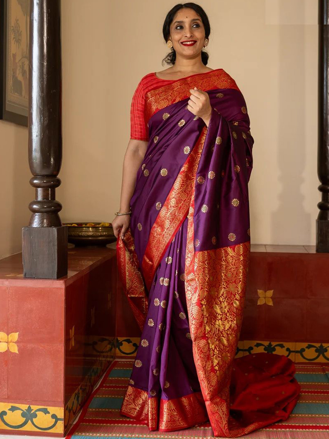 

Caracola Floral Woven Design Banarasi Saree, Purple