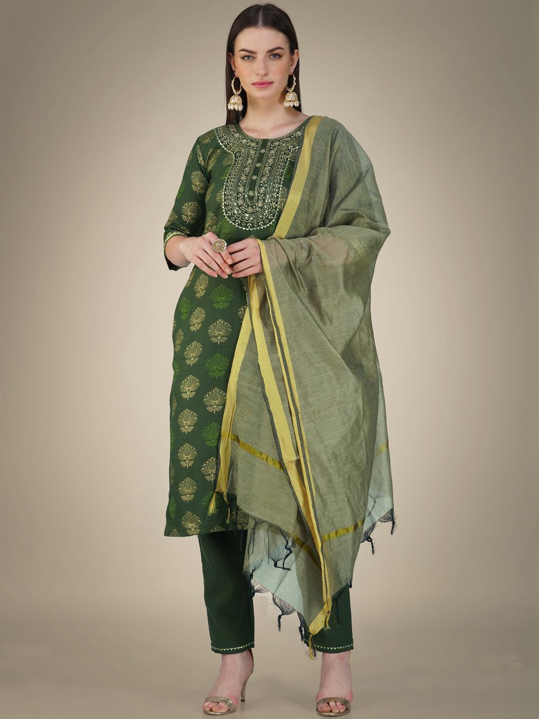 

HI FI NX Women Paisley Embroidered Regular Kurta with Trousers & With Dupatta, Green