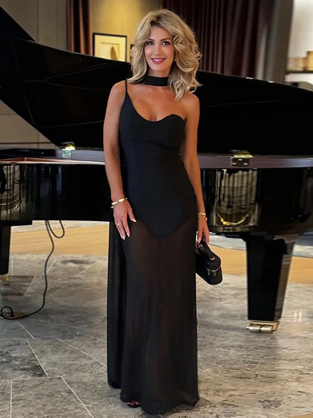 

StyleCast x Revolte Women One Shoulder Maxi Dress, Black