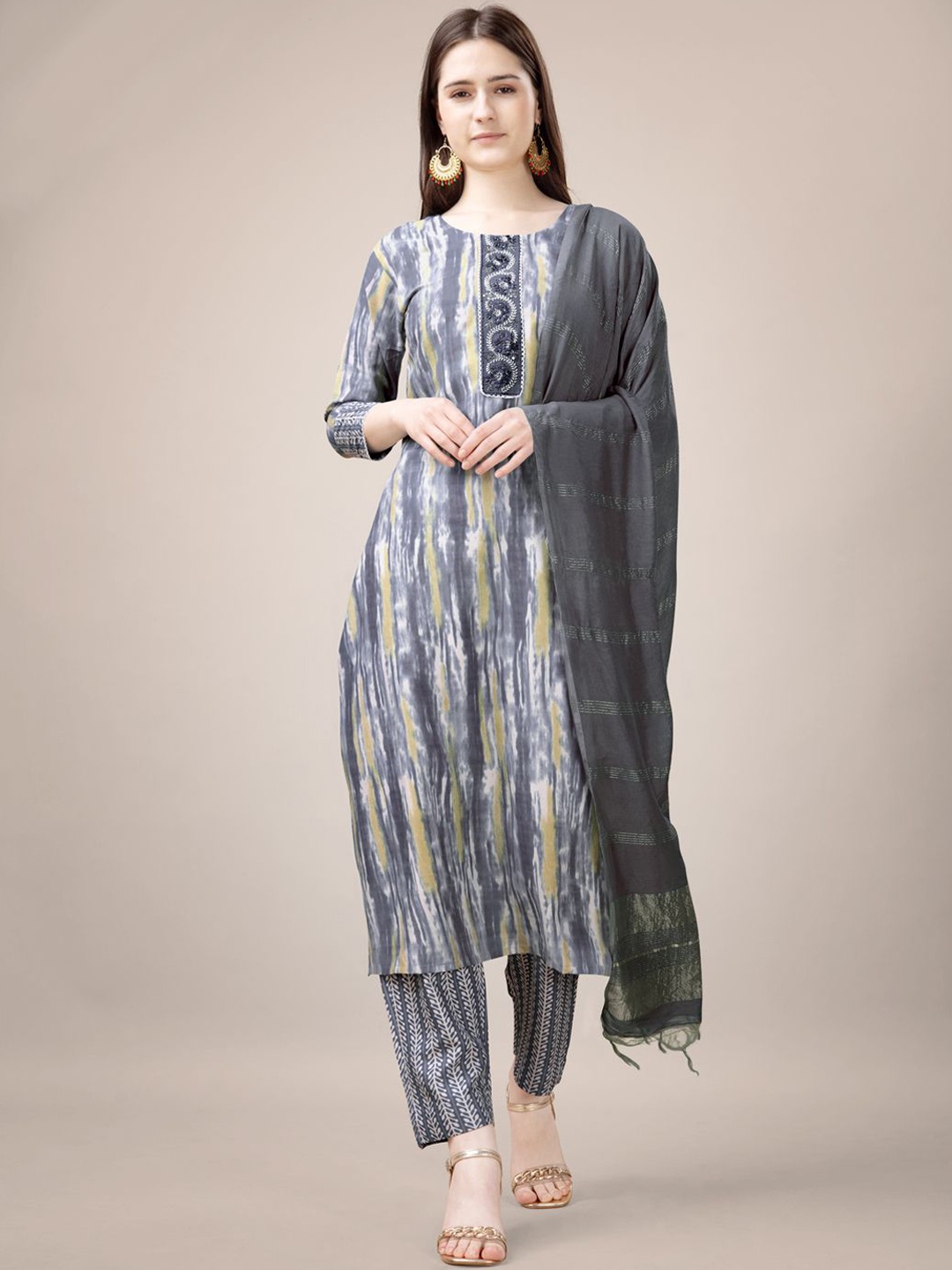 

HI FI NX Women Ethnic Motifs Embroidered Regular Kurta with Trousers & With Dupatta, Grey