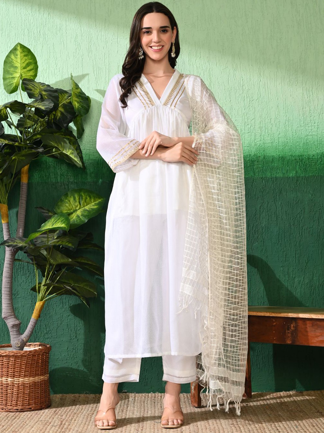 

Sangria Women Regular Gotta Patti Kurta with Trousers & Dupatta, Off white