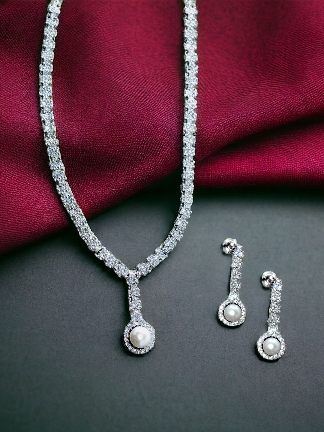 

Luxevogue 925 Sterling Silver Cubic Zirconia Stone-Stunned Jewellery Set, White