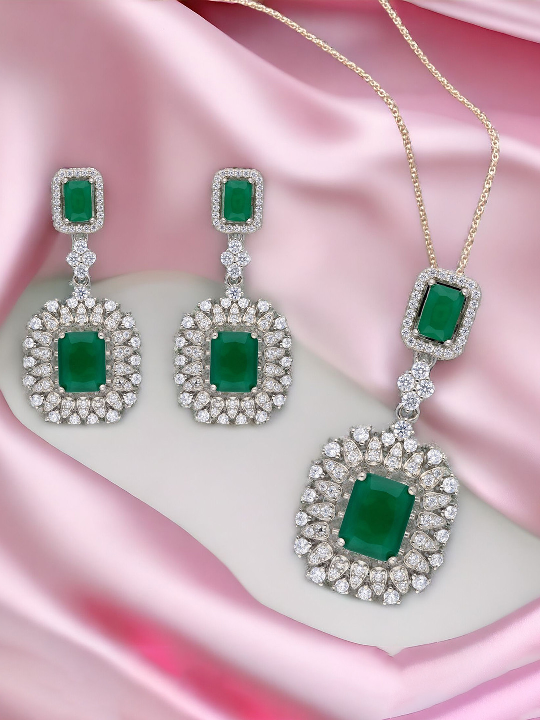 

Luxevogue Rhodium-Plated Cubic Zirconia Stone-Studded Jewellery Set, Silver