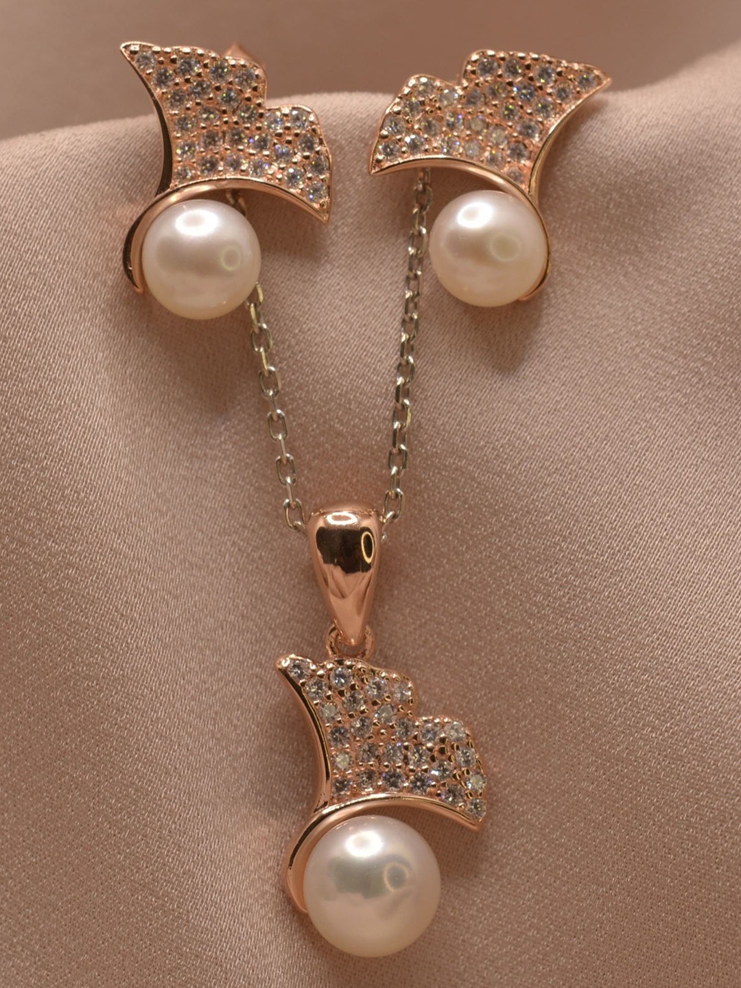 

Luxevogue Rose Gold-Plated Cubic Zirconia Stone-Studded Pendant Set