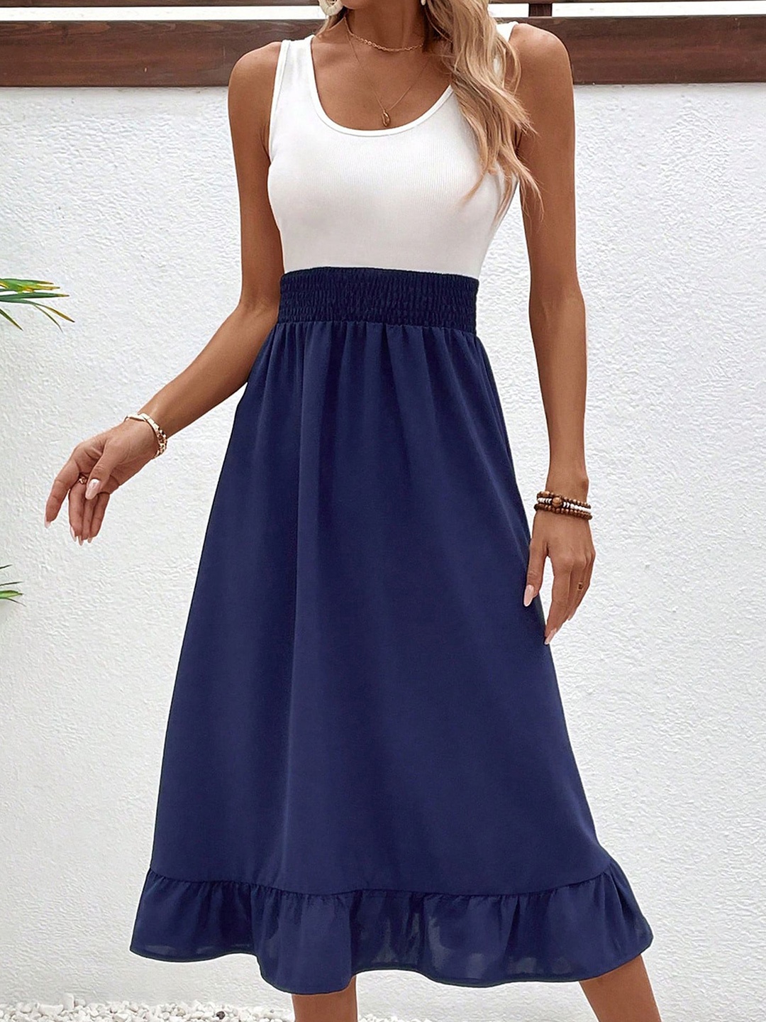 

StyleCast x Revolte Colourblocked Fit & Flare Dress, Navy blue
