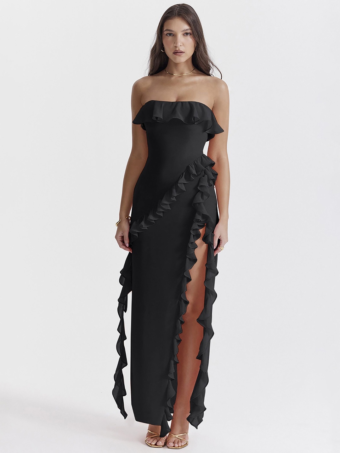 

StyleCast x Revolte Women Off-Shoulder Ruffled Bandeau Maxi Dress, Black