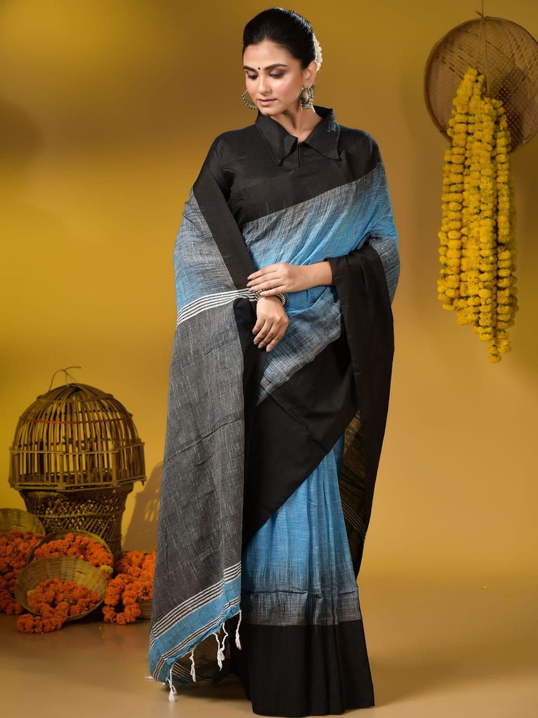 

T.J. SAREES Woven Design Colourblocked Pure Cotton Saree, Blue