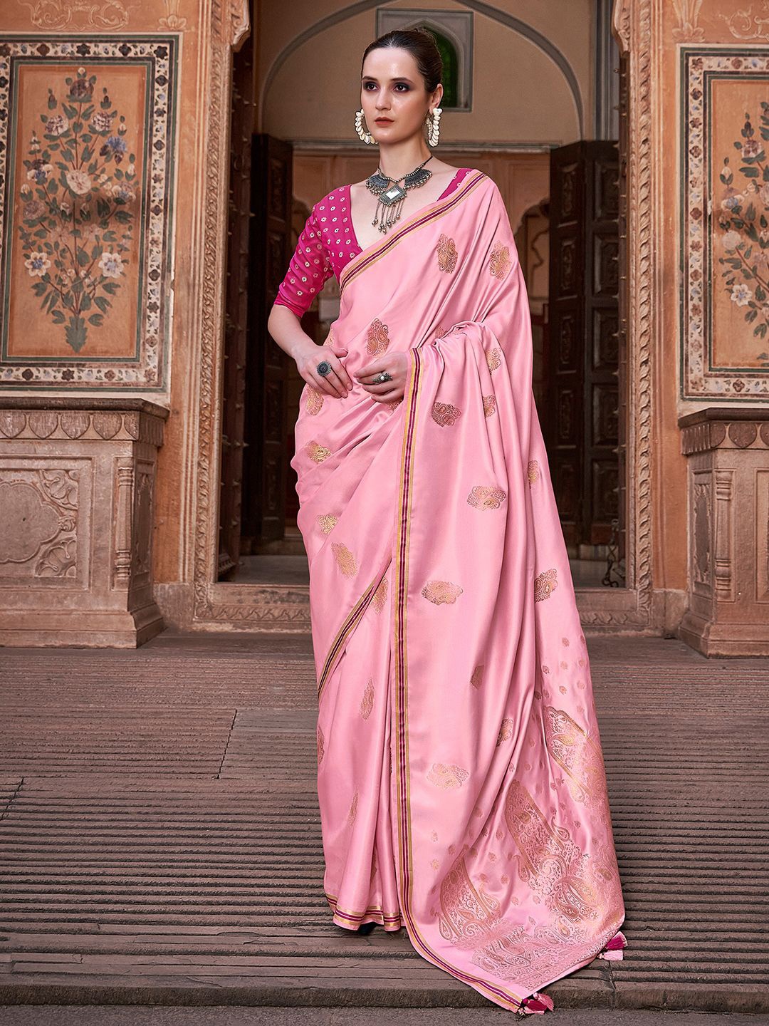 

Satrani Pure Silk Jacquard Saree, Pink