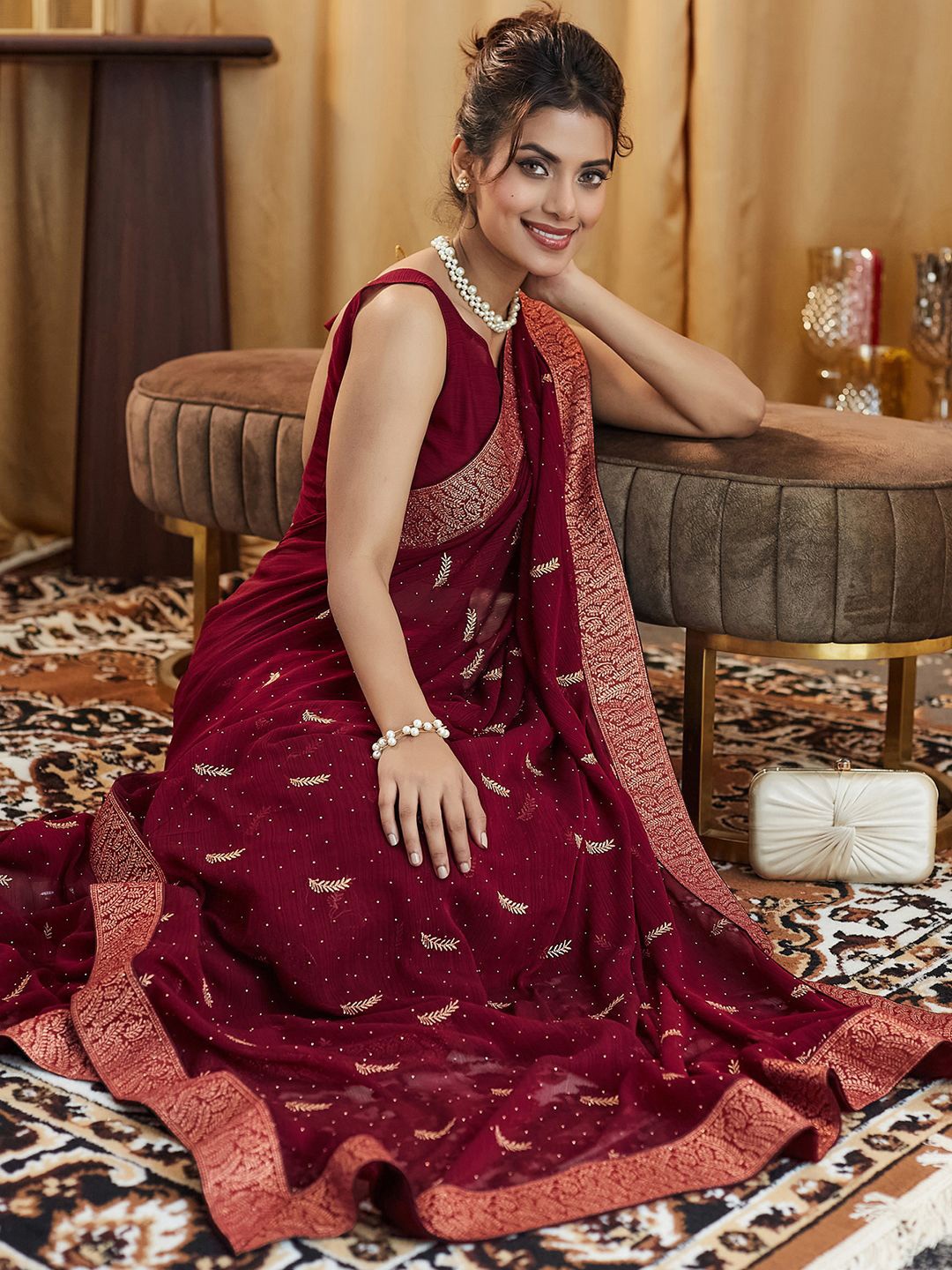 

Satrani Women Pure Georgette Stonework Saree, Maroon