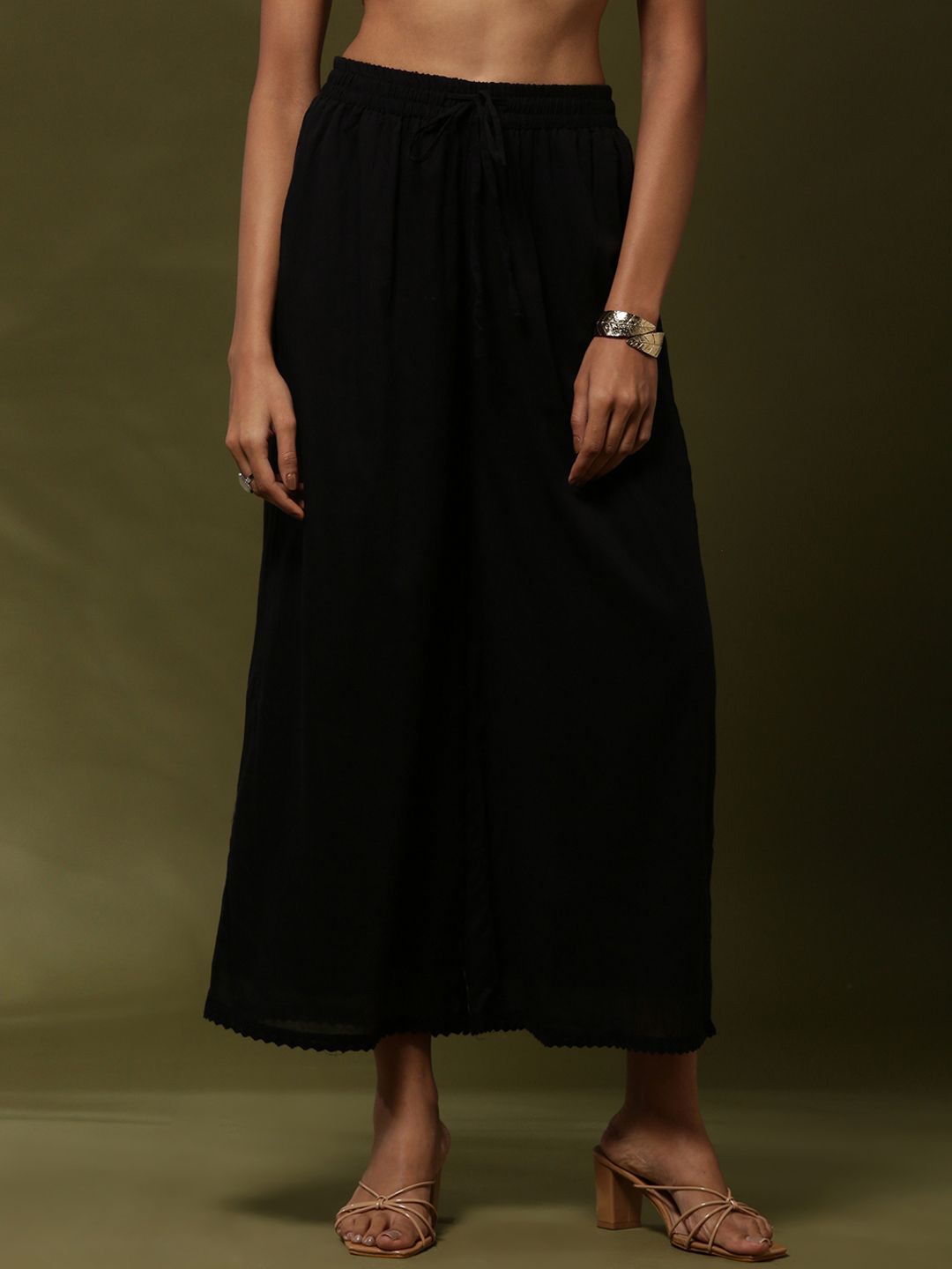 

Abhishti Women Flared Cotton Parallel Trouser with lace hem-black