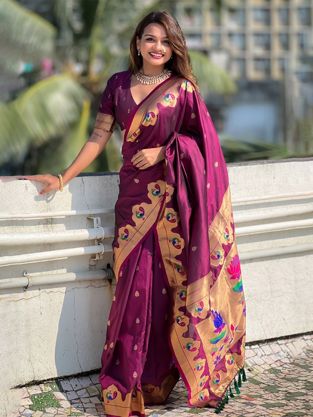 

YAVIRA SILK Ethnic Motifs Zari Paithani Saree, Magenta