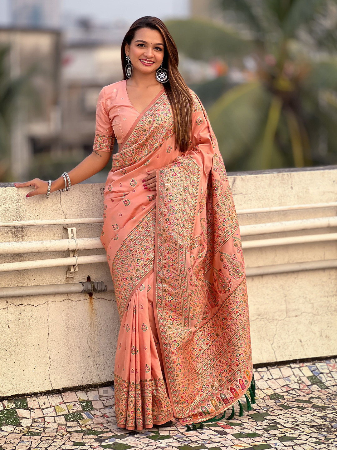 

YAVIRA SILK Meenakari Pashmina Kashmiri Banarasi Sarees, Peach
