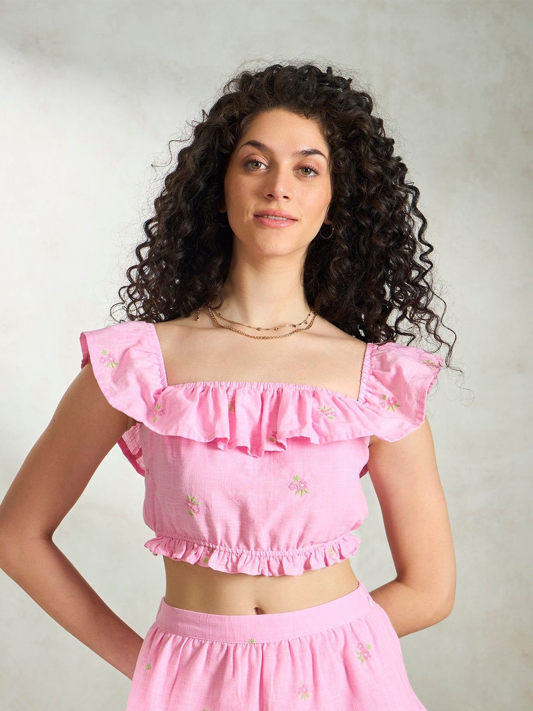 

Virgio Zarah 2.0 Top|Baby Pink Ruffle Crop Top