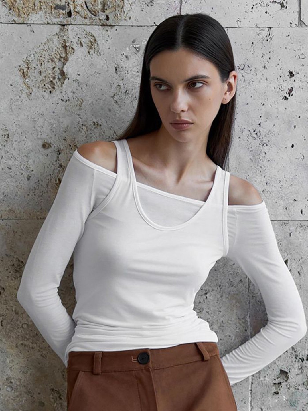 

StyleCast x Revolte Women Off-Shoulder Extended Sleeves Top, White