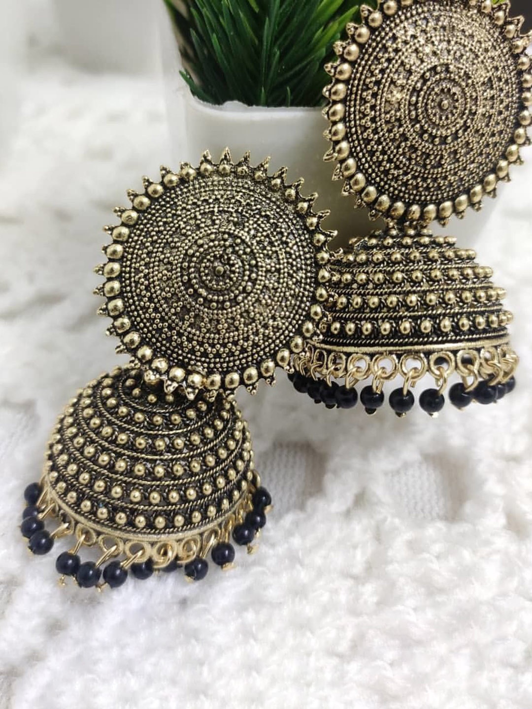 

JMBW INTERNATIONAL Earrings, Black