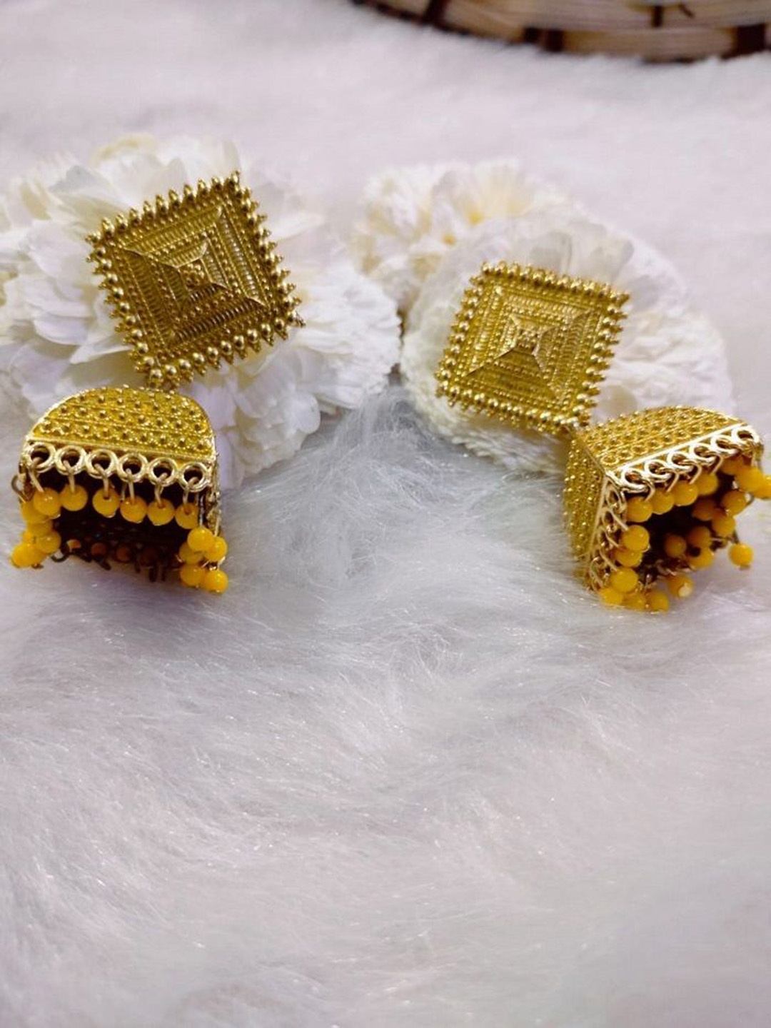 

JMBW INTERNATIONAL Earrings, Yellow