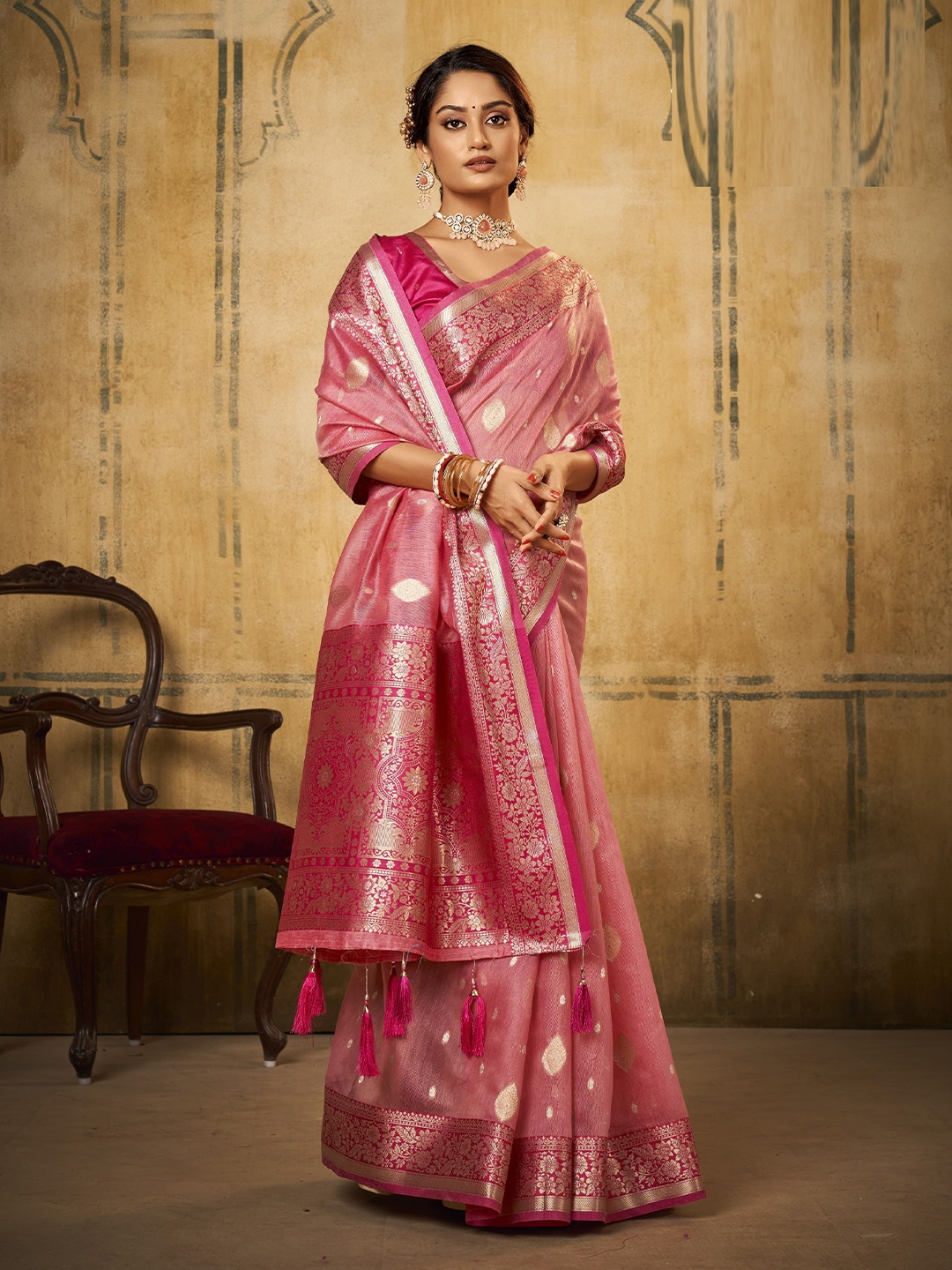

MAHALASA Ethnic Motifs Printed Pure Silk Zari Weaving Saree, Pink