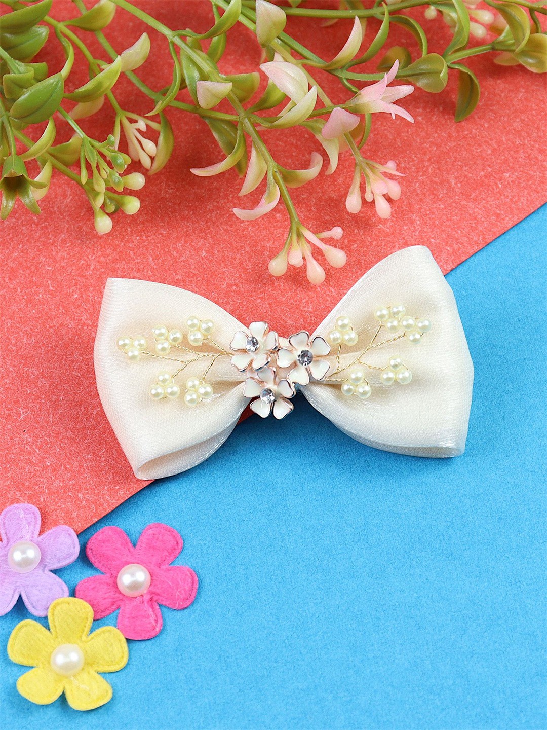 

Asthetika Kids Girls Embellished Alligator Hair Clip, White