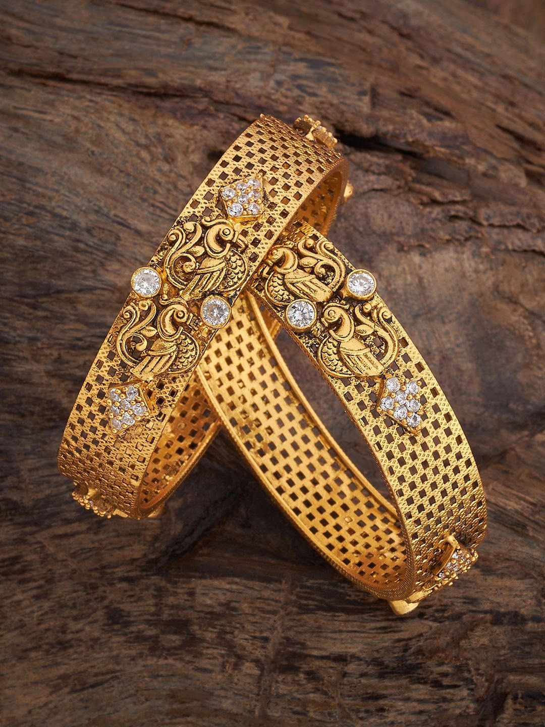 

Kushal's Fashion Jewellery Gold-Plated Handcrafted Set of 2 Bangles