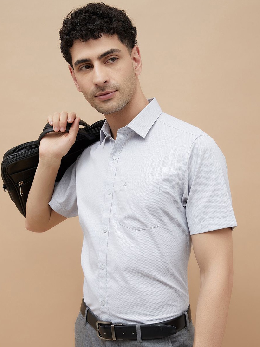 

CODE by Lifestyle Men Spread Collar Solid Cotton Formal Shirt, Grey